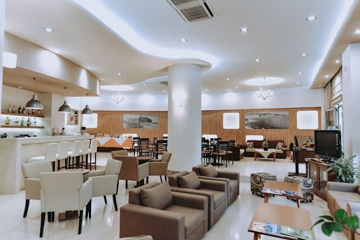 Athinaikon thumbnail