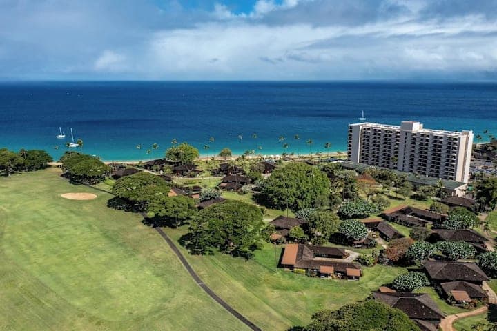 Royal Lahaina Resort & Bungalows thumbnail